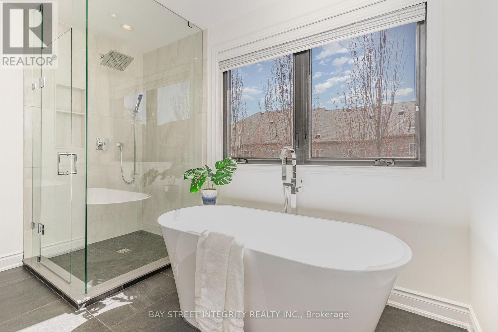2364 Spring Meadow Way W, Oakville, Ontario  L6M 0C1 - Photo 14 - W13074992