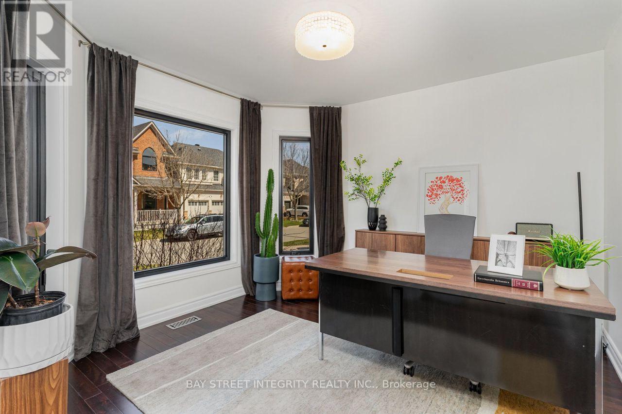 2364 Spring Meadow Way W, Oakville, Ontario  L6M 0C1 - Photo 2 - W13074992
