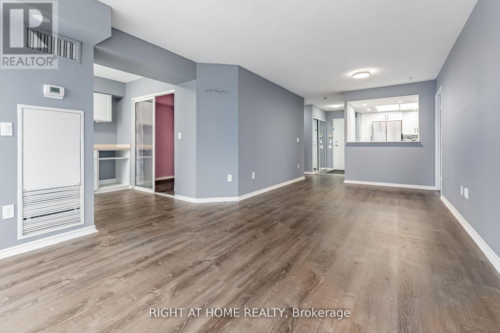 1511 - 335 Webb Drive, Mississauga, Ontario  L5B 4A1 - Photo 10 - W13074994
