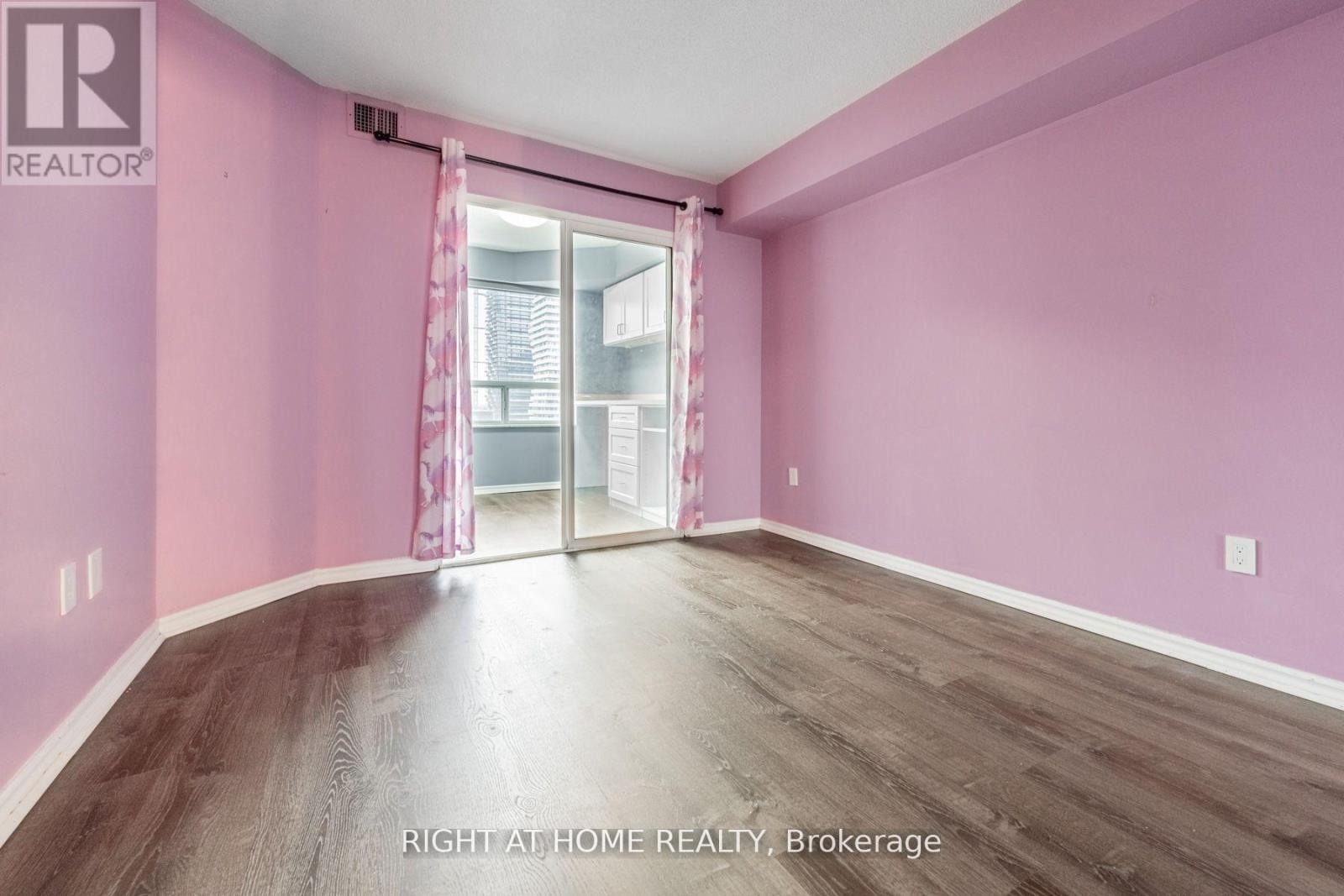 1511 - 335 Webb Drive, Mississauga, Ontario  L5B 4A1 - Photo 23 - W13074994