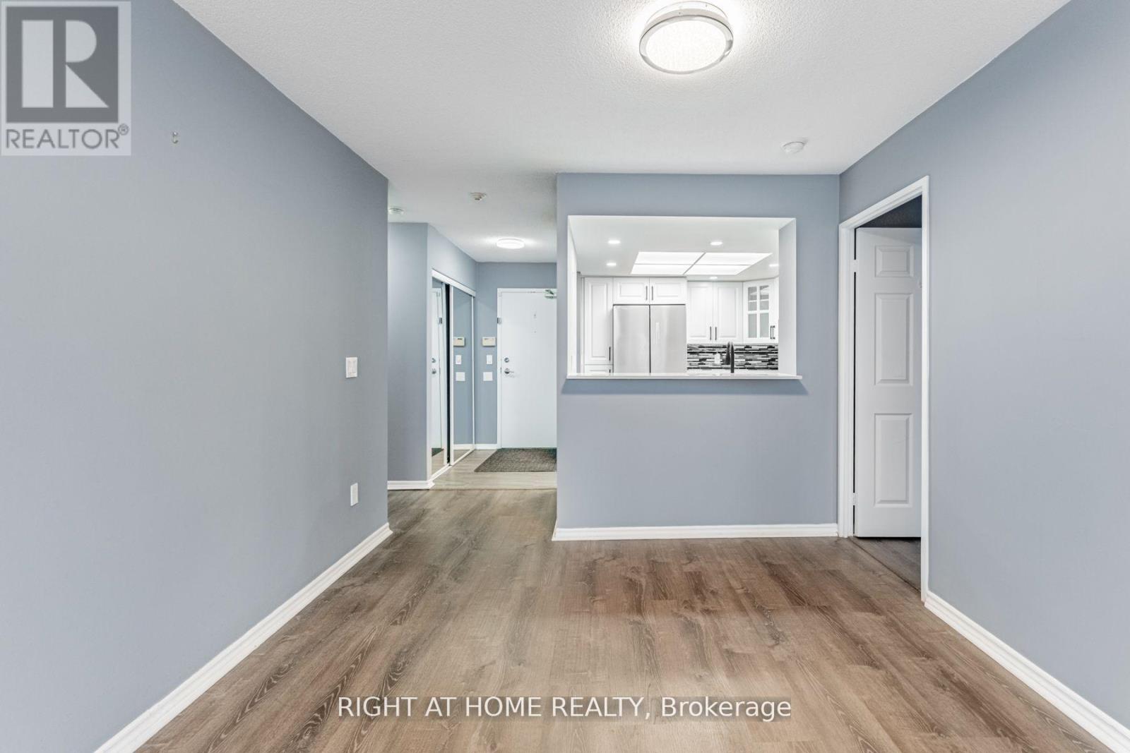 1511 - 335 Webb Drive, Mississauga, Ontario  L5B 4A1 - Photo 8 - W13074994