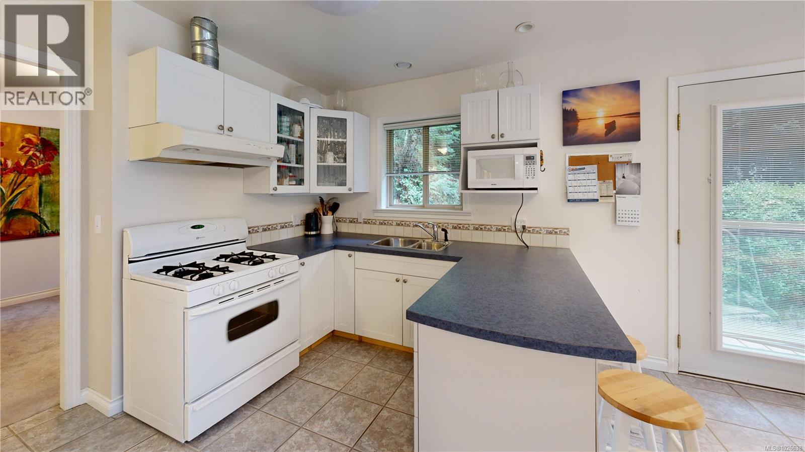 1120 Chappel Pl, Gabriola Island, British Columbia  V0R 1X2 - Photo 6 - 1026638