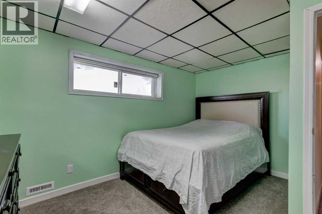 1059 Pinecliff Drive NE, Calgary, Alberta  T1W 3W8 - Photo 22 - A2293445