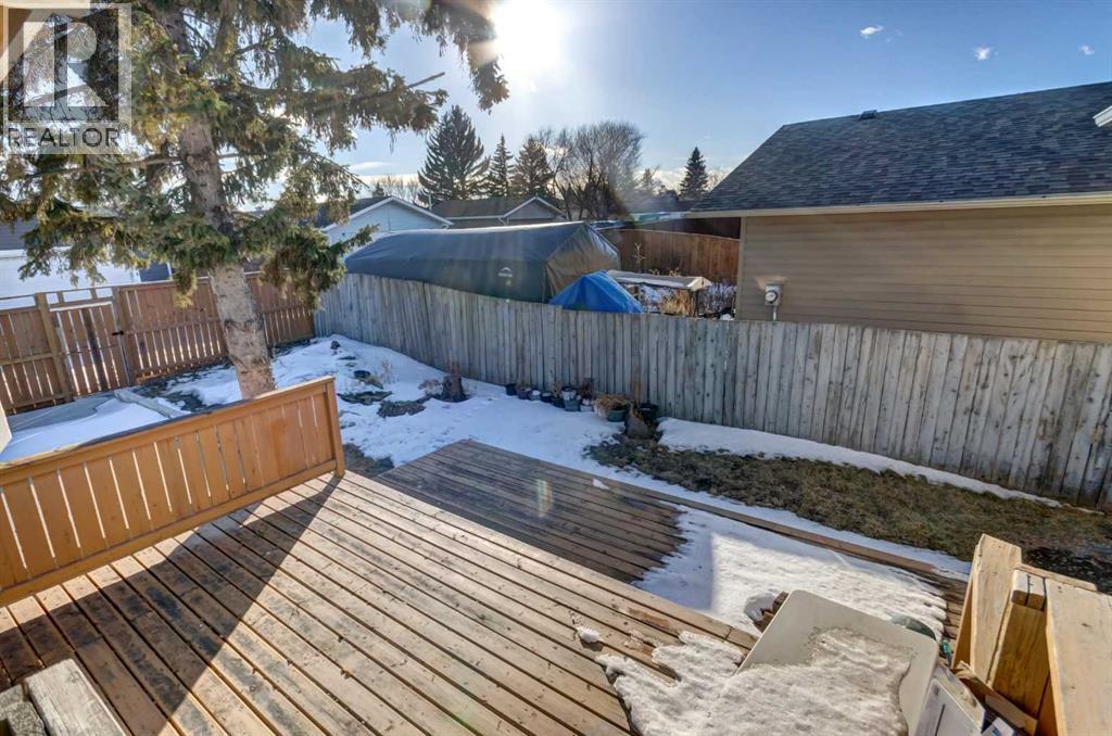1059 Pinecliff Drive NE, Calgary, Alberta  T1W 3W8 - Photo 28 - A2293445