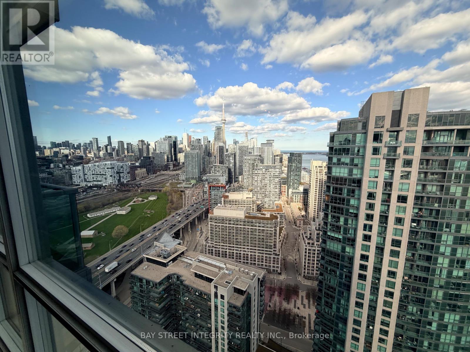 Lph03 - 219 Fort York Boulevard, Toronto, Ontario  M5V 1B1 - Photo 11 - C13075008