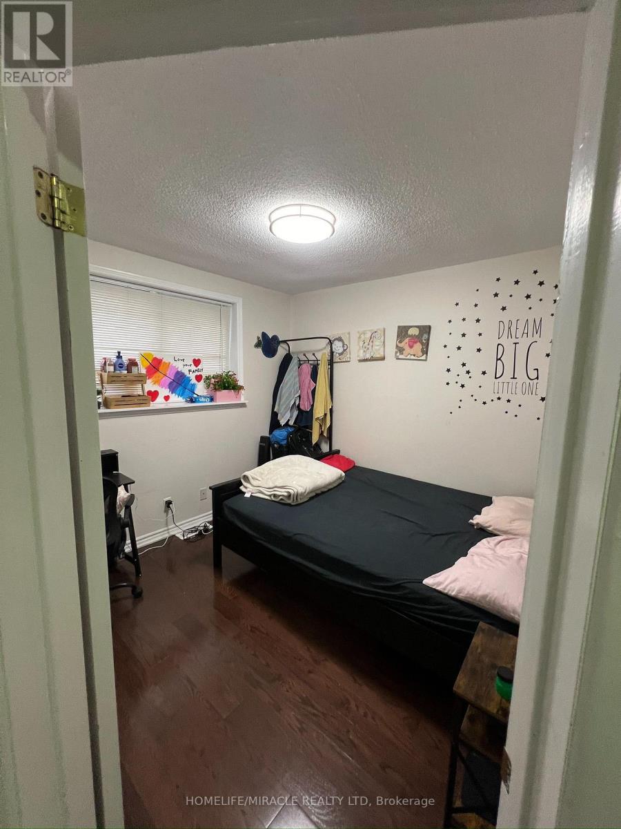 1476 Cawthra Road, Mississauga, Ontario  L5G 4L2 - Photo 11 - W13075012