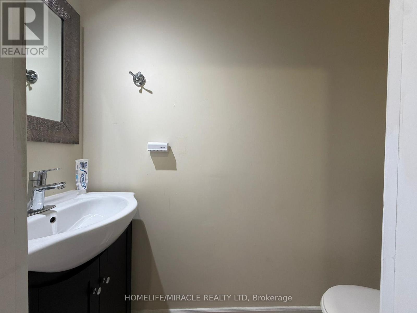 1476 Cawthra Road, Mississauga, Ontario  L5G 4L2 - Photo 16 - W13075012