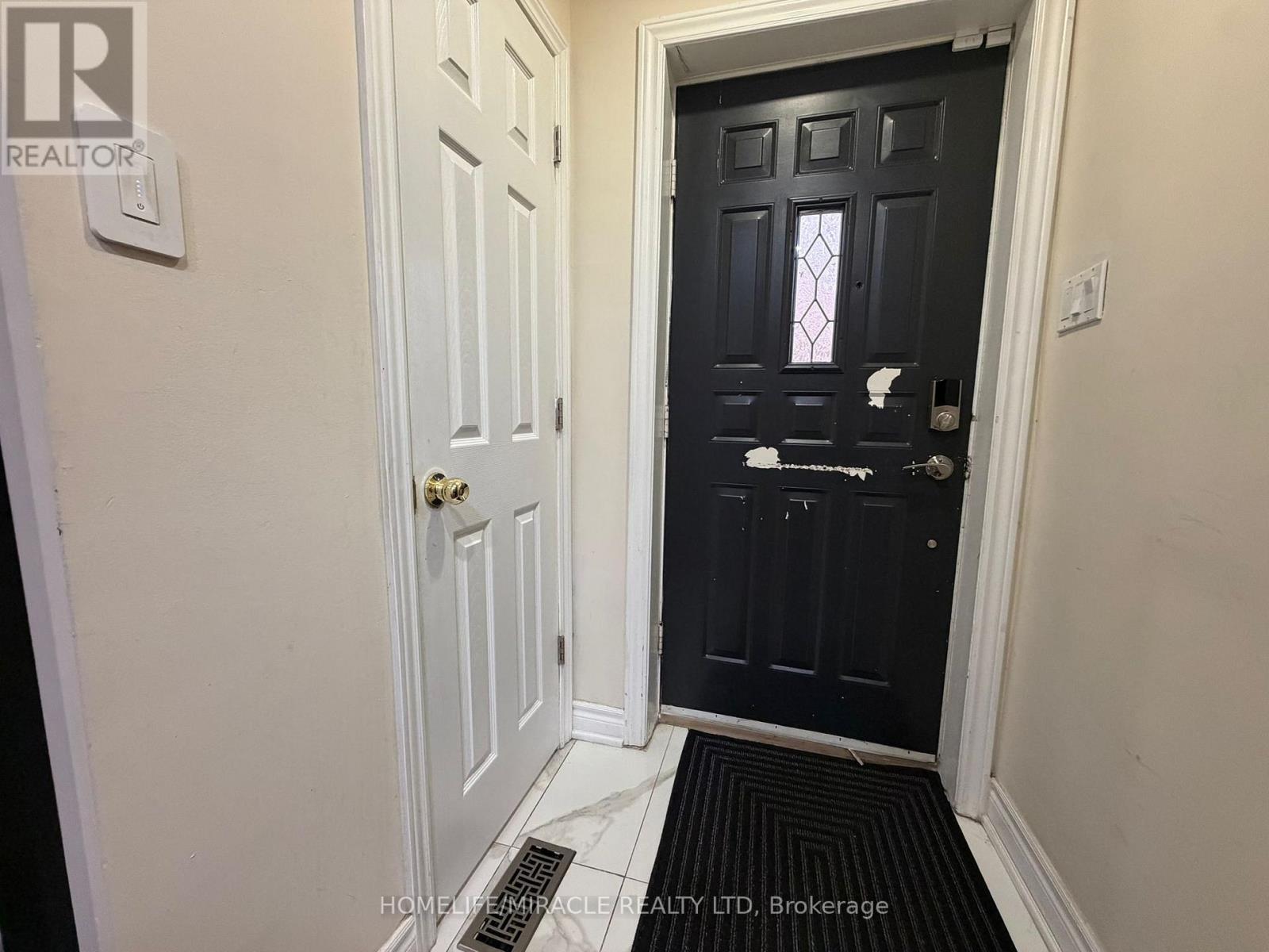 1476 Cawthra Road, Mississauga, Ontario  L5G 4L2 - Photo 5 - W13075012