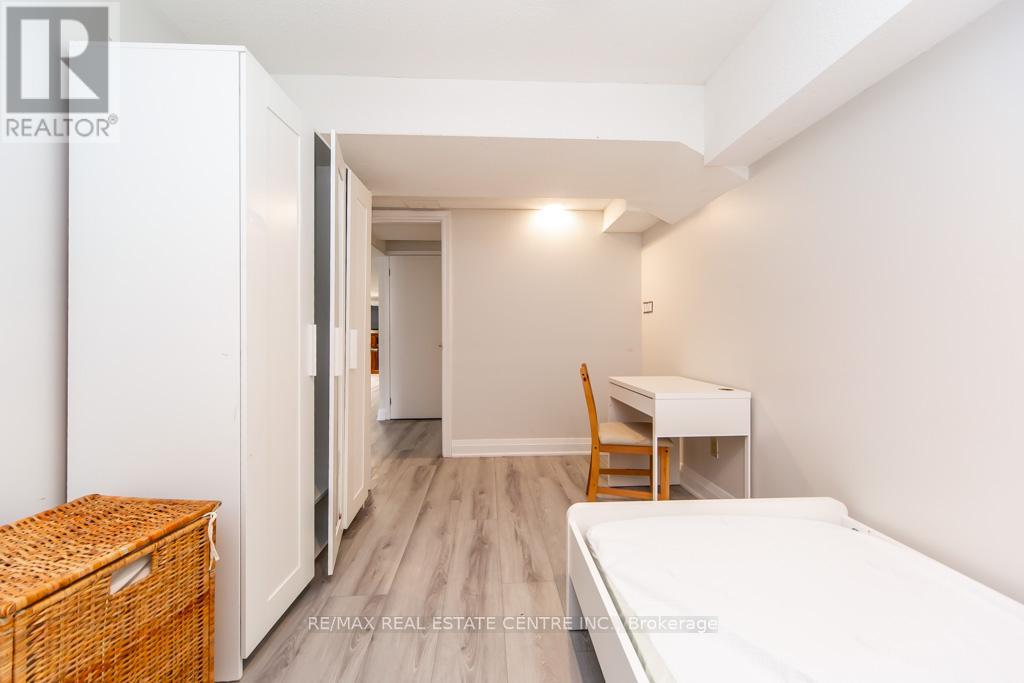 Bsmt - 6842 Forest Park Drive, Mississauga, Ontario  L5N 6X6 - Photo 12 - W13075014