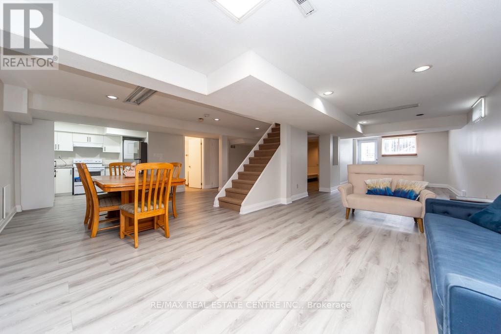 Bsmt - 6842 Forest Park Drive, Mississauga, Ontario  L5N 6X6 - Photo 2 - W13075014