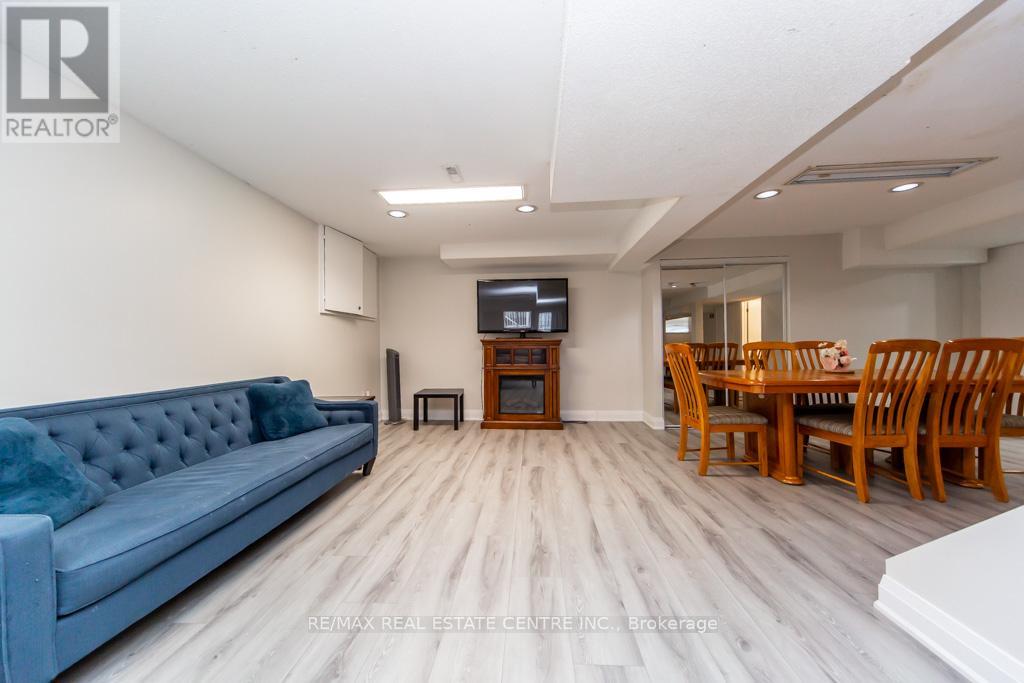 Bsmt - 6842 Forest Park Drive, Mississauga, Ontario  L5N 6X6 - Photo 6 - W13075014