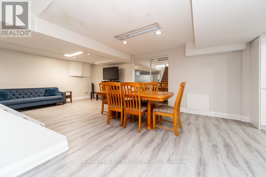 Bsmt - 6842 Forest Park Drive, Mississauga, Ontario  L5N 6X6 - Photo 7 - W13075014