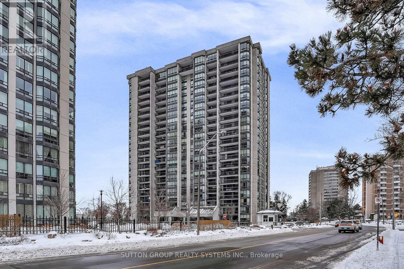 501 - 2180 Marine Drive, Oakville, Ontario  L6L 5V2 - Photo 2 - W13075020