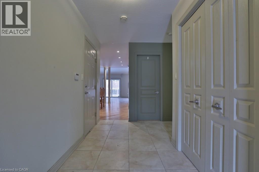 7 Gibson Place Unit# 21, St. Catharines, Ontario  L2R 0A3 - Photo 4 - 40826494
