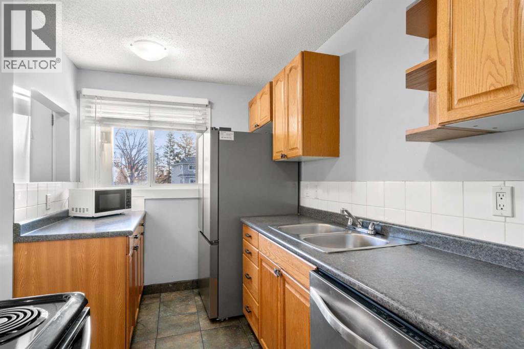 15, 200 Shawnessy Drive Sw, Calgary, Alberta  T2Y 1G8 - Photo 8 - A2282525