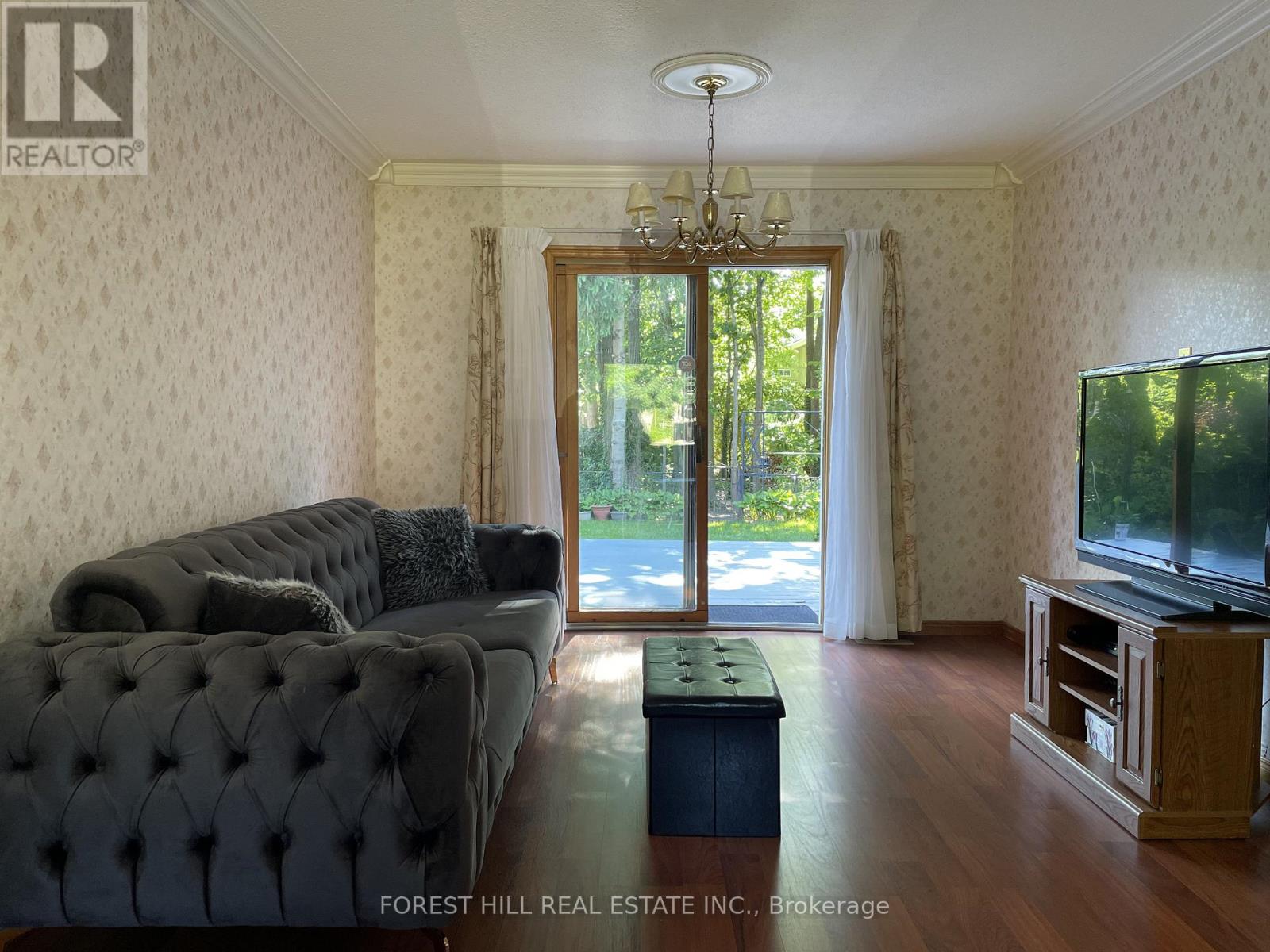 176 Golfview Road, London South, Ontario  N6C 5V4 - Photo 3 - X13075038