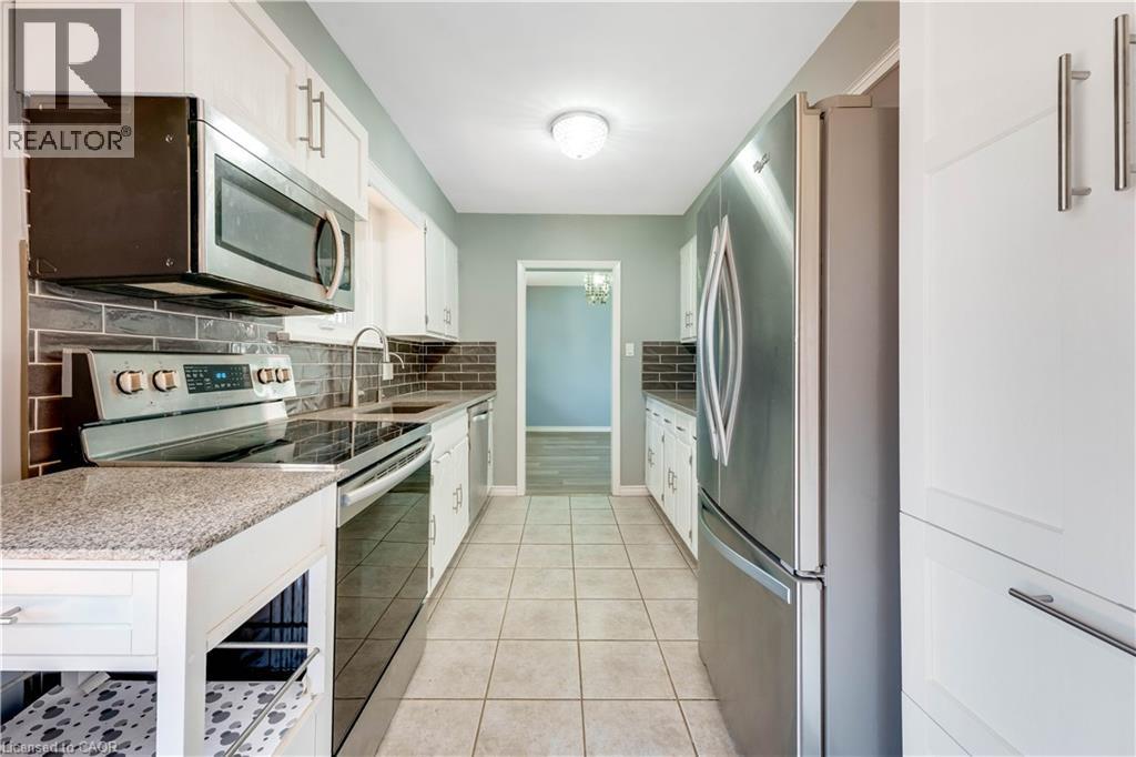 92 Braeside Avenue, Waterloo, Ontario  N2J 2C6 - Photo 12 - 40823782