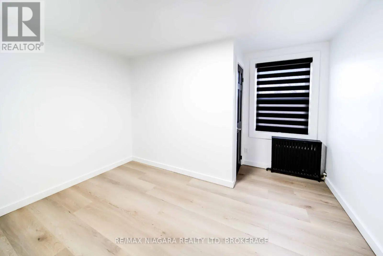 Upper - 261 Grantham Avenue, St. Catharines (Facer), Ontario  L2M 4Z6 - Photo 10 - X13075030