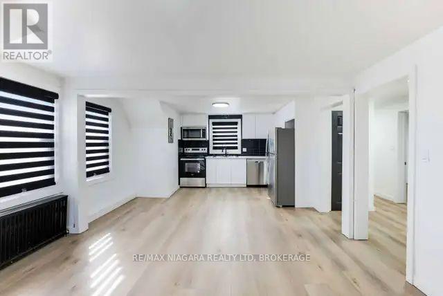 Upper - 261 Grantham Avenue, St. Catharines (Facer), Ontario  L2M 4Z6 - Photo 17 - X13075030