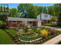 92 BRAESIDE AVENUE, Waterloo, Ontario