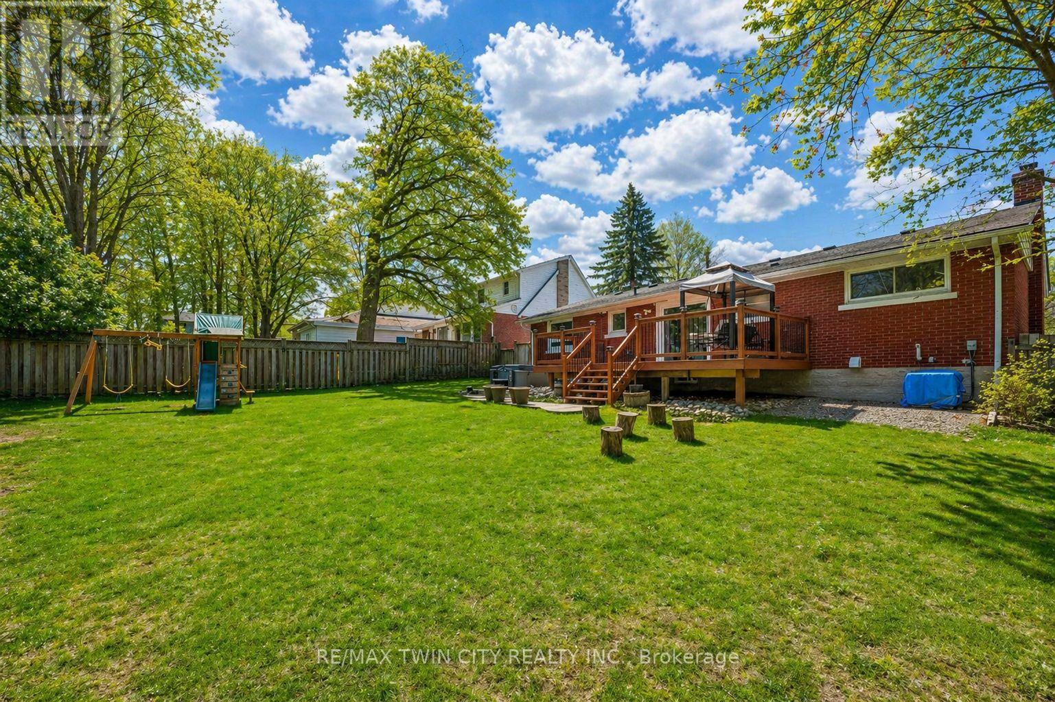 92 Braeside Avenue, Waterloo, Ontario  N2J 2C6 - Photo 37 - X13056898