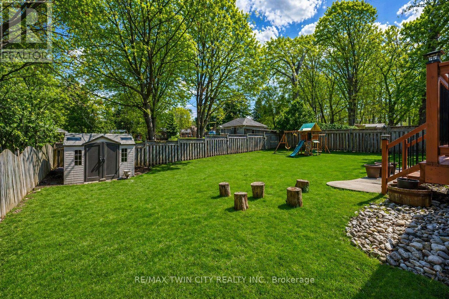 92 Braeside Avenue, Waterloo, Ontario  N2J 2C6 - Photo 38 - X13056898