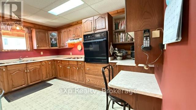 6 Cayley Street N, Brockton, Ontario  N0G 2V0 - Photo 12 - X13075026