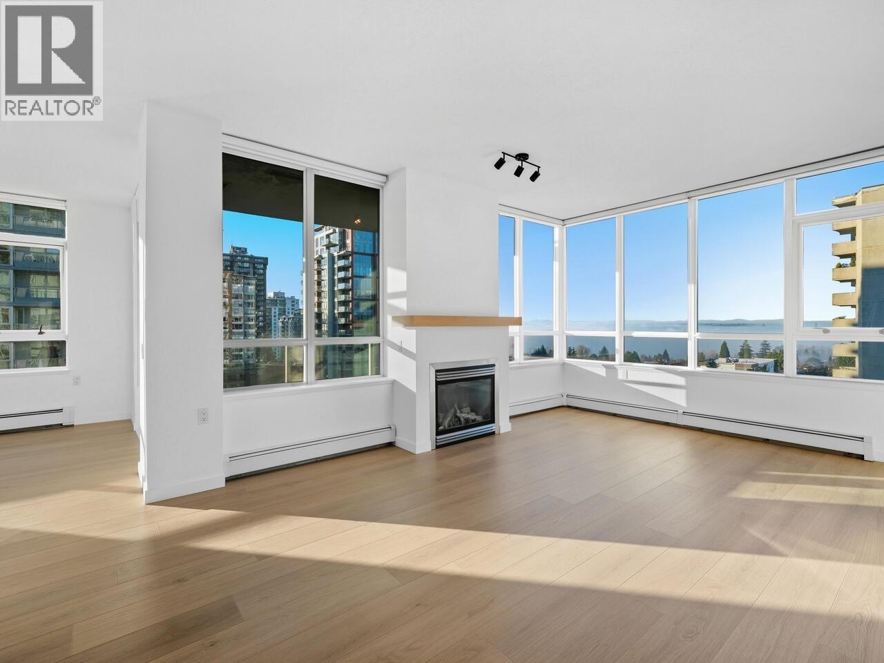 801 120 W 16 Street, North Vancouver, British Columbia  V7M 3N6 - Photo 4 - R3118672