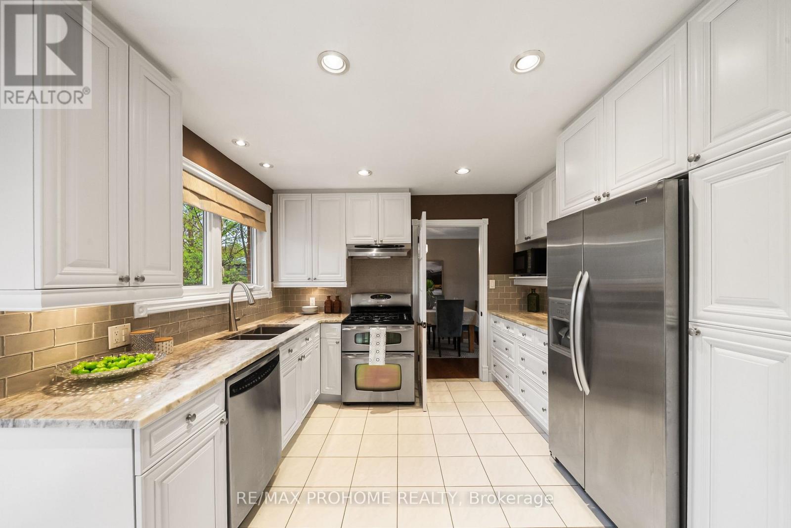 127 Senator Reesor Drive, Markham, Ontario  L3P 3E6 - Photo 14 - N13060122