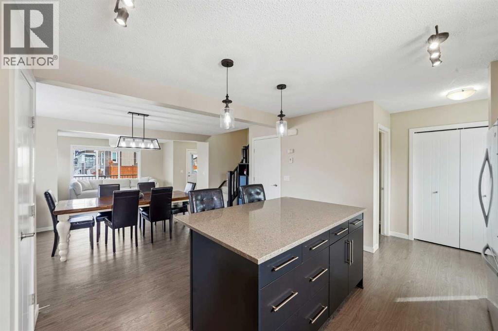157 Fireside Circle NW, Cochrane, Alberta  T4C 0Z4 - Photo 14 - A2298198