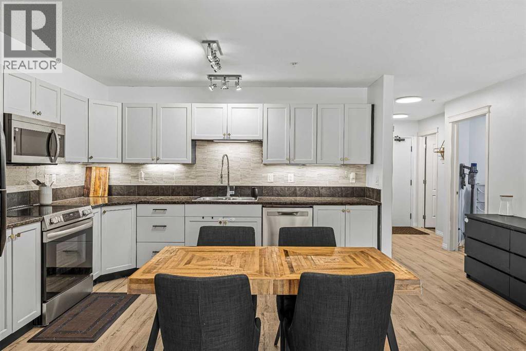 109, 300 Palliser Lane, Canmore, Alberta  T1W 0H3 - Photo 16 - A2307393