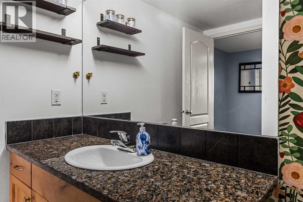 109, 300 Palliser Lane, Canmore, Alberta  T1W 0H3 - Photo 26 - A2307393