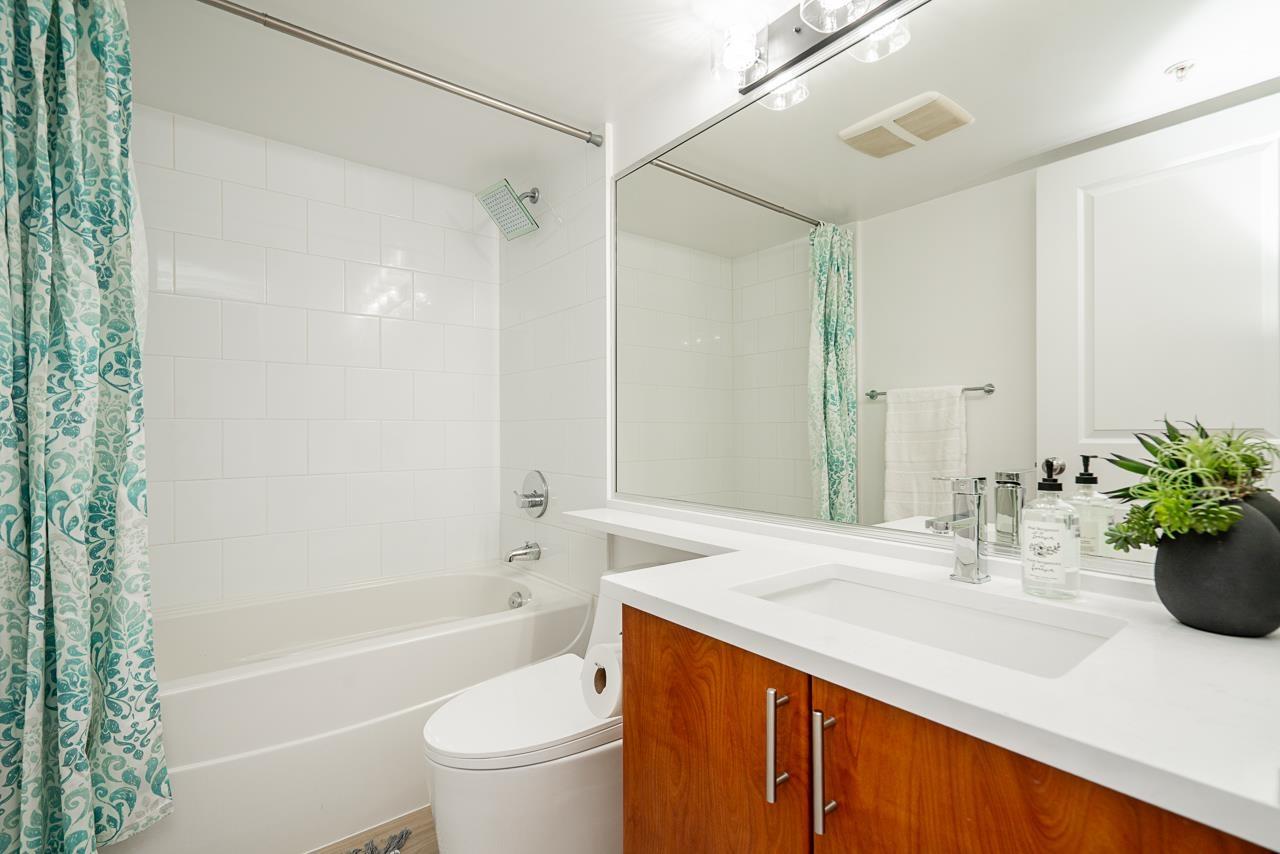 215 14960 102a Avenue, Surrey, British Columbia  V3R 6A3 - Photo 28 - R3117262