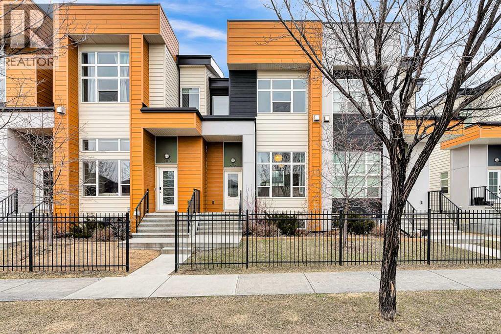 202, 1530 Bayside Avenue SW, Airdrie, Alberta  T4B 4B5 - Photo 2 - A2302324