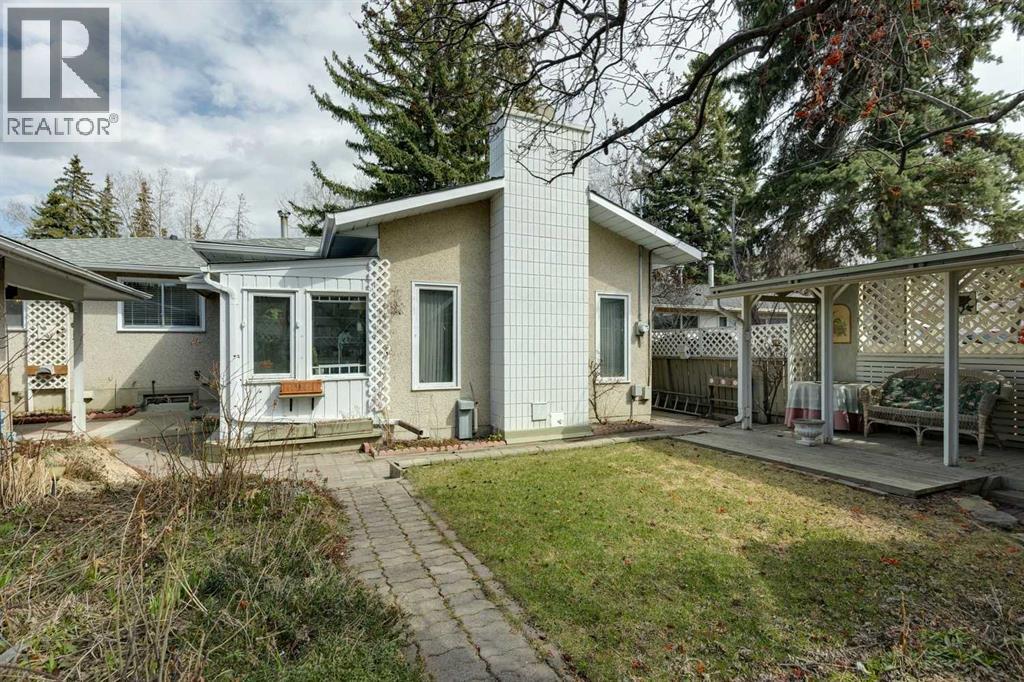 24 Westwood Crescent SW, Calgary, Alberta  T3C 2W6 - Photo 32 - A2302603
