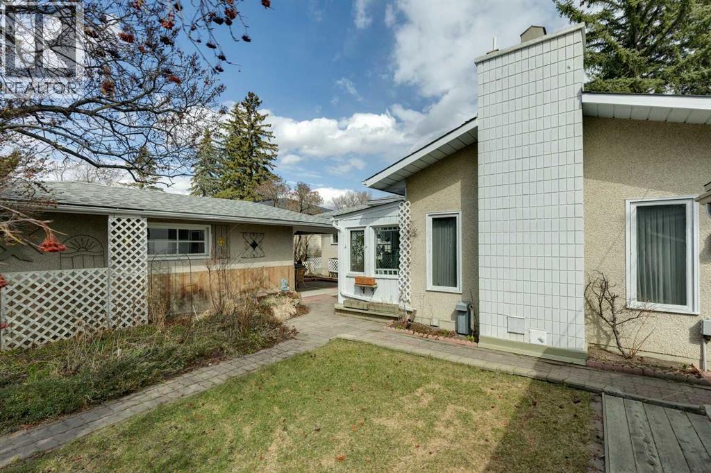 24 Westwood Crescent SW, Calgary, Alberta  T3C 2W6 - Photo 31 - A2302603