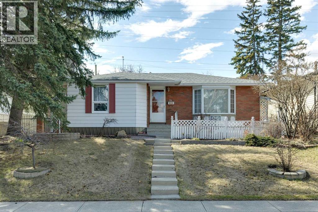 24 Westwood Crescent SW, Calgary, Alberta  T3C 2W6 - Photo 33 - A2302603