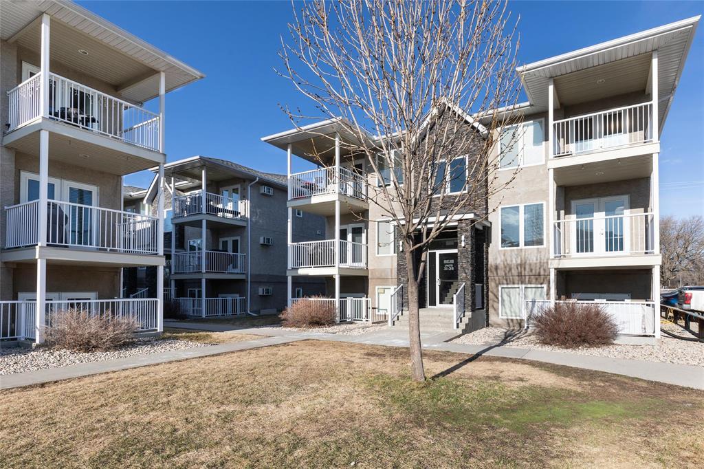 33 37 Willow Street, Mitchell, Manitoba  R5G 1J1 - Photo 1 - 202609017