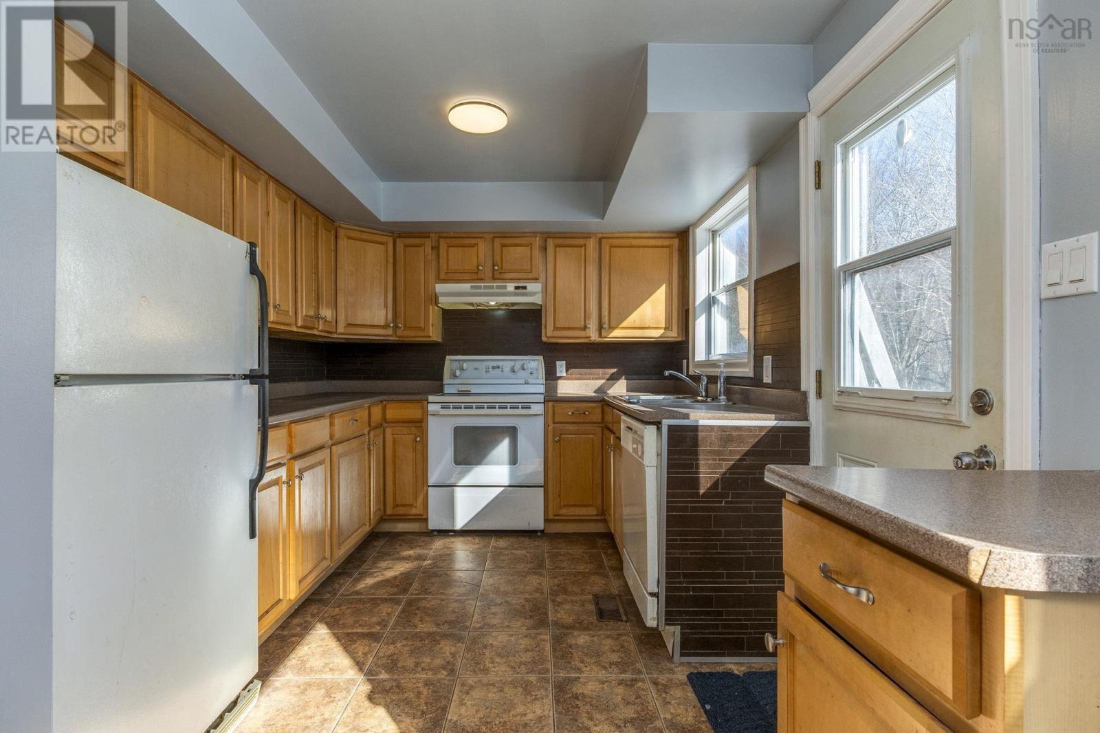 2 Oldham Rd, Enfield, Nova Scotia  B2T 1K4 - Photo 3 - 202603285