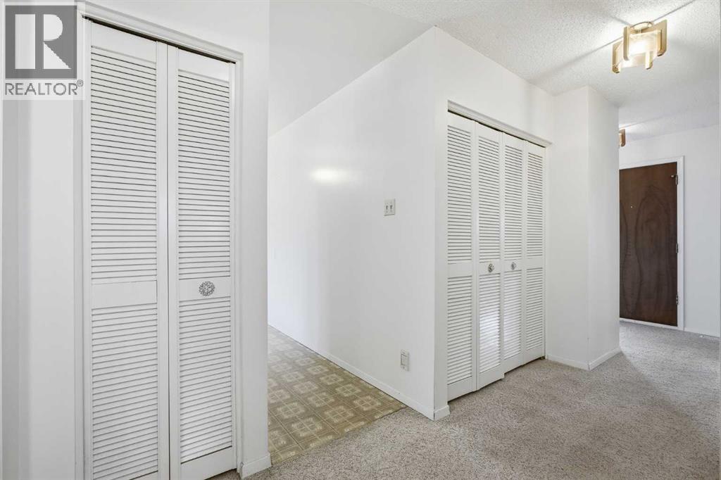 5220 Barron Drive NW, Calgary, Alberta  T2L 1T6 - Photo 19 - A2306784