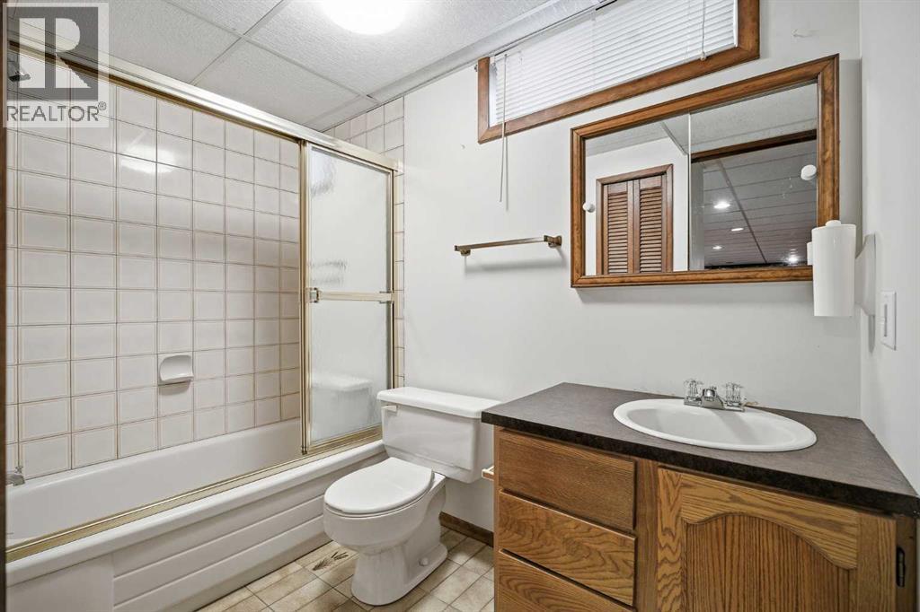 5220 Barron Drive NW, Calgary, Alberta  T2L 1T6 - Photo 32 - A2306784