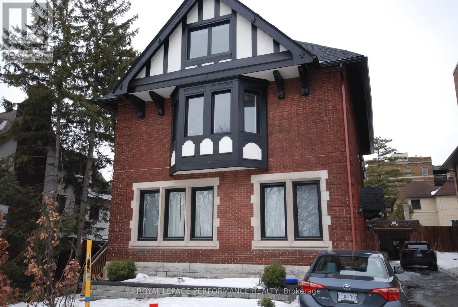 4 Range Road, Ottawa, Ontario  K1N 6R4 - Photo 2 - X13075082