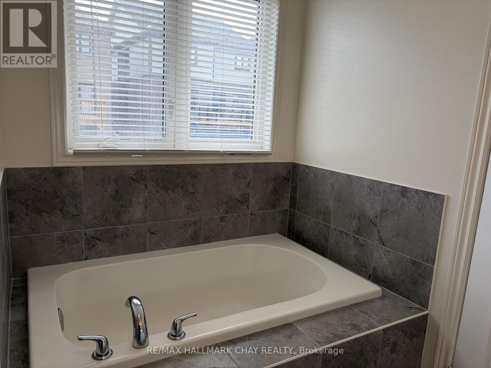 67 Owens Road, New Tecumseth, Ontario  L0M 1A0 - Photo 13 - N13069792