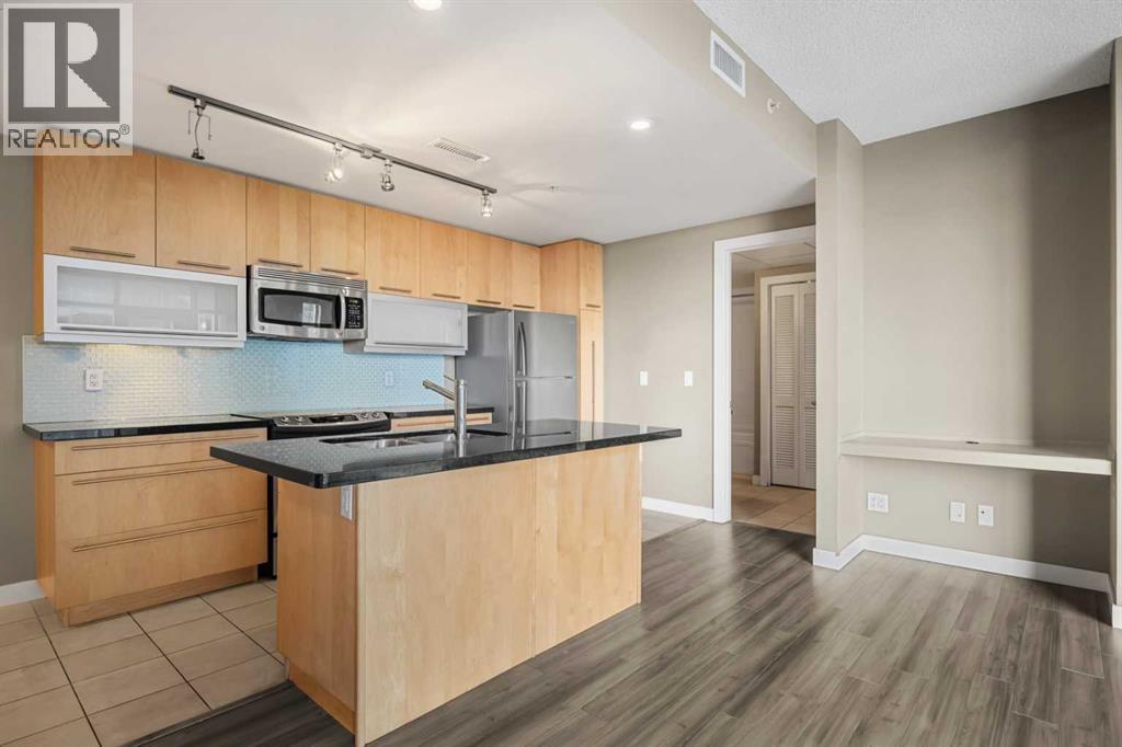 1407, 215 13 Avenue Sw, Calgary, Alberta  T2R 0V6 - Photo 2 - A2296180