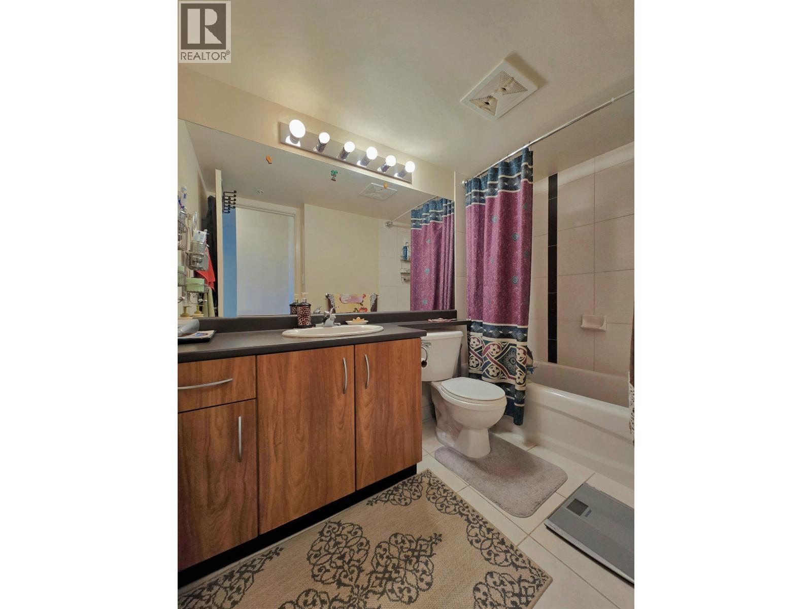 810 3663 Crowley Drive, Vancouver, British Columbia  V5R 6H4 - Photo 7 - R3118389