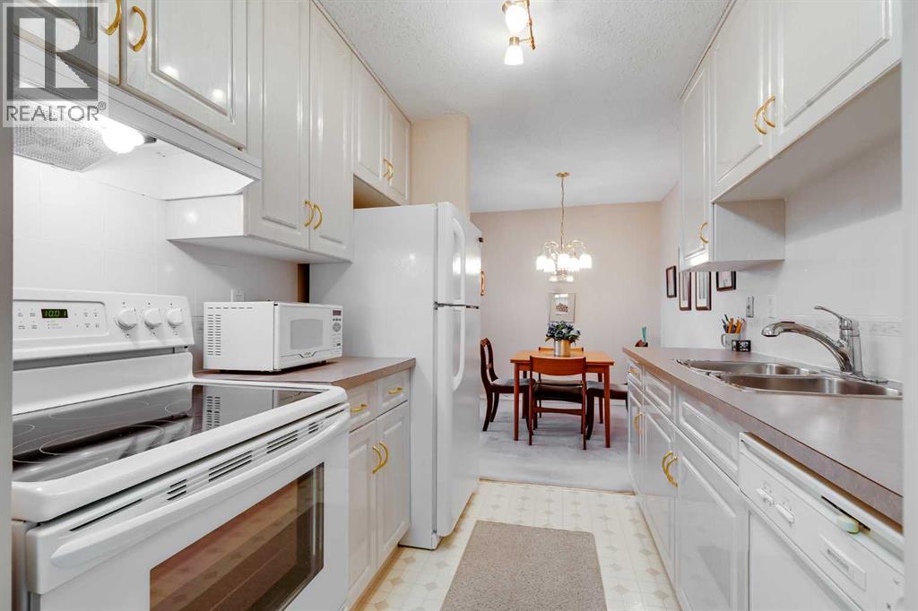 708, 8948 Elbow Drive SW, Calgary, Alberta  T2V 0H9 - Photo 10 - A2301615