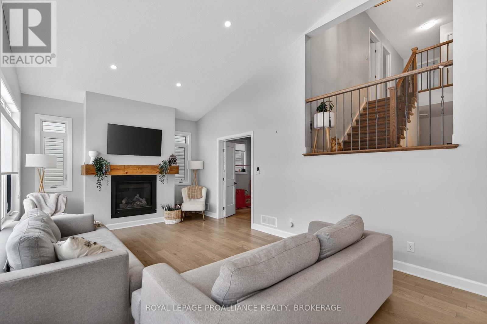 680 Halloway Drive, Kingston, Ontario  K7K 0H4 - Photo 13 - X12902380
