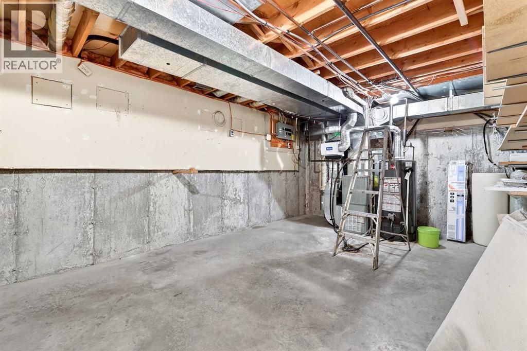 172 Glamis Terrace Sw, Calgary, Alberta  T3E 6V3 - Photo 32 - A2290746