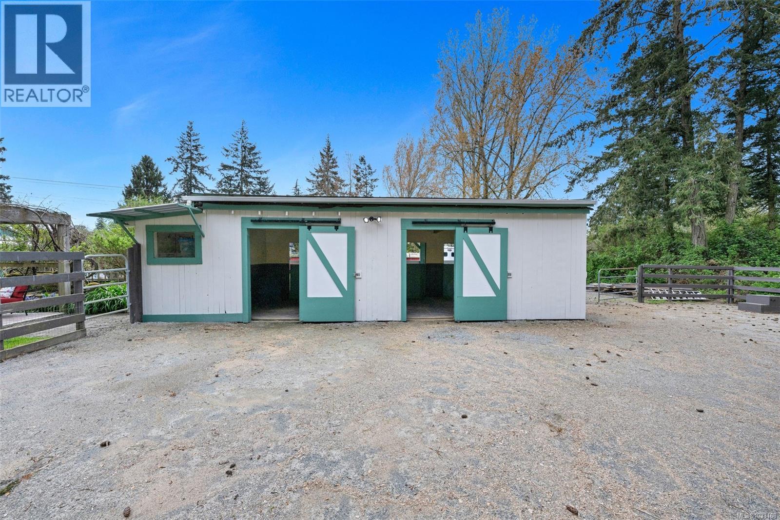 7356 Wallace Dr, Central Saanich, British Columbia  V8M 1S9 - Photo 68 - 1033168