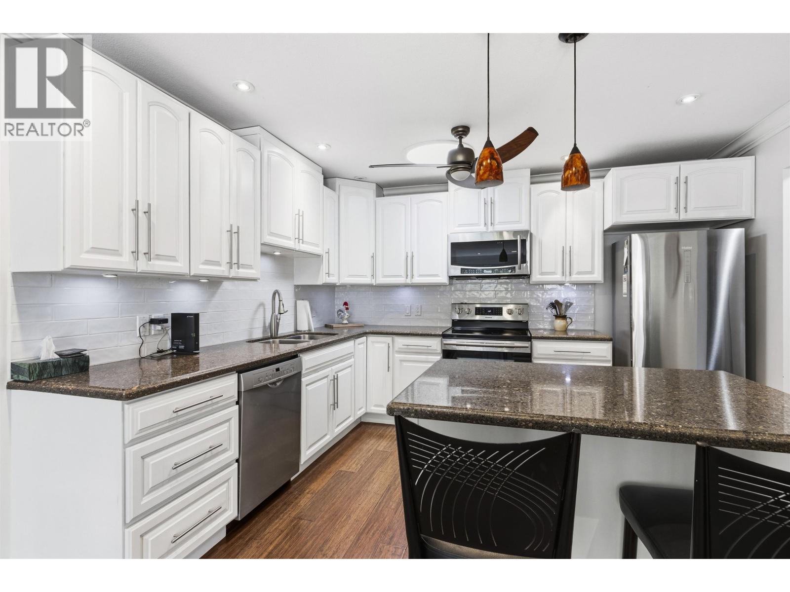 19 18960 Advent Road, Pitt Meadows, British Columbia  V3Y 2G4 - Photo 10 - R3118677